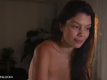 webcam girl tifalock_ live cam image #11114840