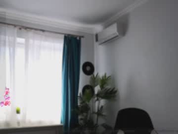 webcam girl small_blondee live cam image #9333262