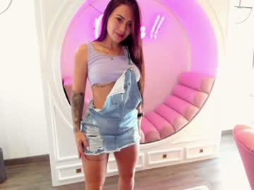 webcam girl ashlyeroberts1 live cam image #2527586