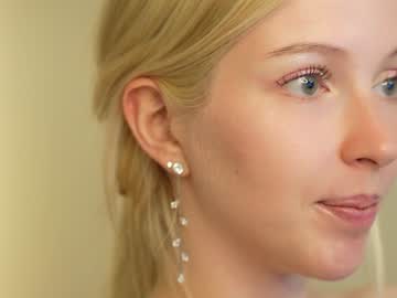 webcam girl my_stella live cam image #10368386