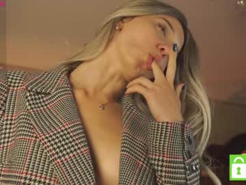webcam girl checkmypeach live cam image #10241224
