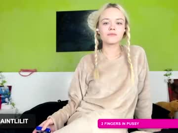 webcam girl lily_holy live cam image #7577251