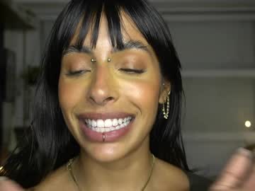 webcam girl kaligray10 live cam image #11844753