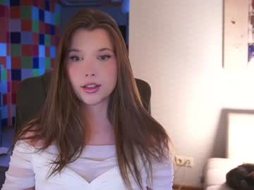 webcam girl bitter_moon live cam image #12550733