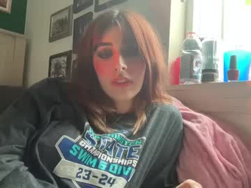 webcam girl piercedbaby420 live cam image #11740804