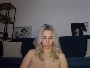 webcam girl allayah live cam image #12245359
