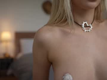 webcam girl kriss0leoo live cam image #11814448
