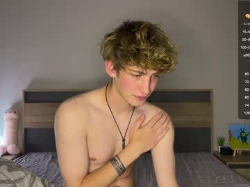 webcam man aronyou_win live cam image #10661839