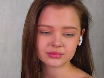 webcam girl itwasinsimpsons live cam image #8700552