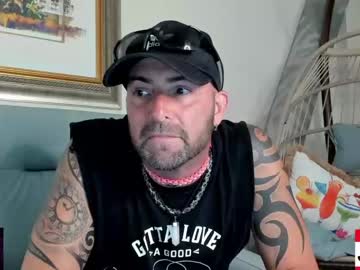 webcam man whaaaaaaaat live cam image #3910899