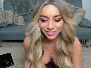 webcam girl jazmynn_m live cam image #1824337