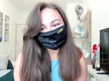 webcam girl leyla_on_sport live cam image #3482789