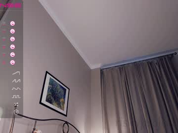 webcam girl riskyproject live cam image #6599567