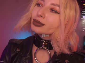 webcam girl bronnica live cam image #1582001