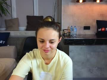 webcam girl misss_viki live cam image #11303574