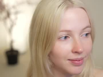 webcam girl my_stella live cam image #10930788
