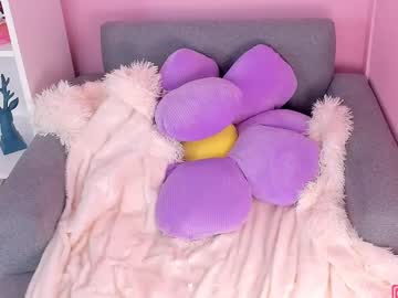 webcam girl little_effy18_ live cam image #12346925