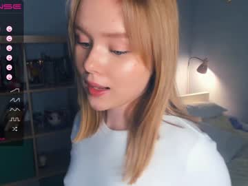 webcam girl sun_shiiine live cam image #5599779