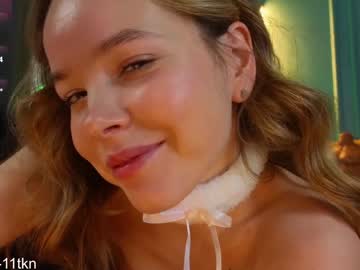 webcam girl milly_shy live cam image #11422369