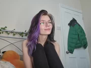 webcam girl lizzyylovesick live cam image #9719029