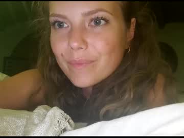 webcam girl kosmickate live cam image #4303610