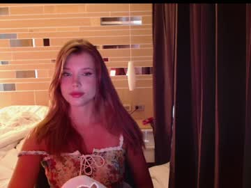 webcam girl bitter_moon live cam image #6945321