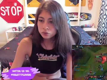 webcam girl violetttflowers live cam image #4700880
