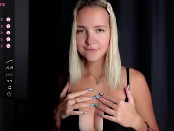webcam girl beverly_hillls live cam image #8416546