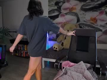 webcam girl jennycutey live cam image #10064034