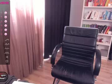 webcam girl crissnight live cam image #6080651