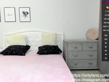 webcam girl adelina_di live cam image #659632