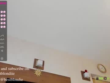 webcam girl bestblondiiecb live cam image #3731857