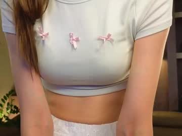 webcam girl lynnaappling live cam image #12960878