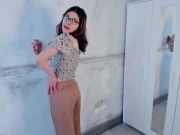 webcam girl maureenbruster live cam image #9062200