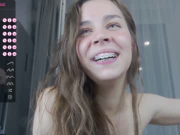 webcam girl monika_youthfull live cam image #7200277