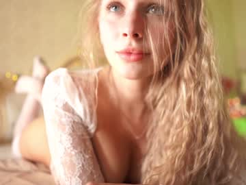 webcam girl annrainbow live cam image #3894136