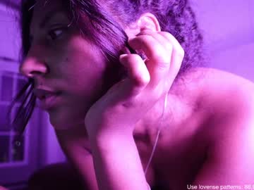 webcam girl leah_milkdiamond live cam image #657868