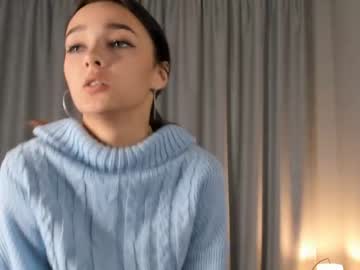 webcam girl more_wine_here_sweetie live cam image #7696733
