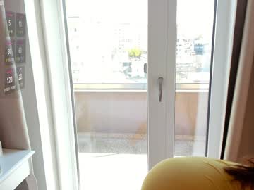 webcam girl hell_lo live cam image #10936211