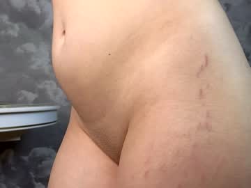 webcam girl just_emmy live cam image #7388072