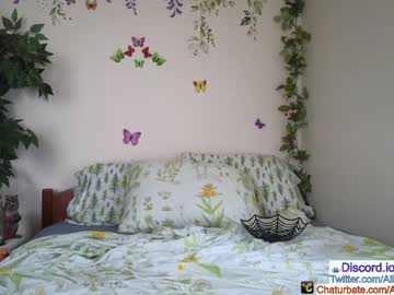 webcam girl aliceriverscam live cam image #6588902