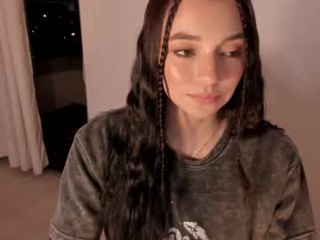 webcam girl scarlett__baker11 live cam image #12822360