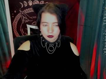 webcam girl black_kittie_01 live cam image #10891914