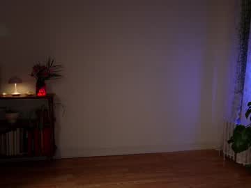 webcam girl alisonrouge live cam image #9023942