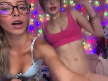 webcam girl giaavalentinee live cam image #10170378