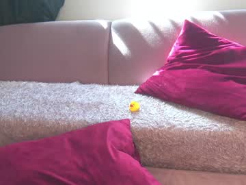 webcam girl xtina__ live cam image #2765069