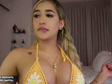 webcam girl amelie_bunny_real live cam image #6782939