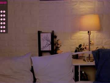 webcam girl w0wgirls live cam image #2378146