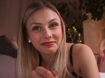 webcam girl darlinechapel live cam image #11168690
