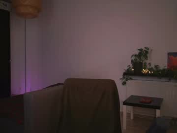 webcam girl pixie_pie live cam image #10732439